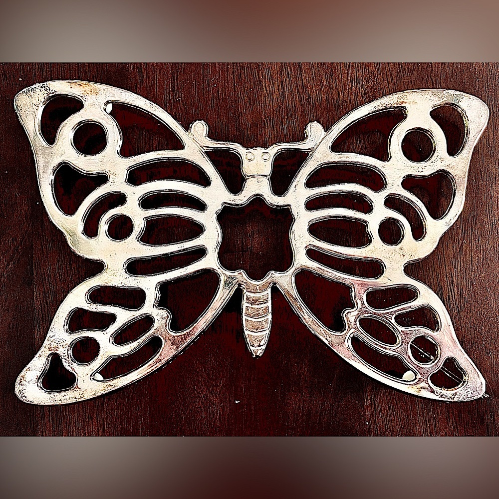 The Butterfly Trivet by Leonard. Silver plated. Made in Italy